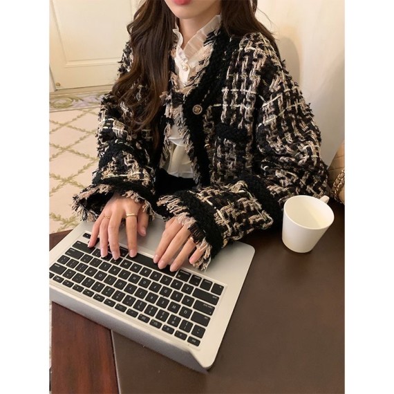 https://www.mint-storekr.com/products/ao-tweed-xinh-b0003