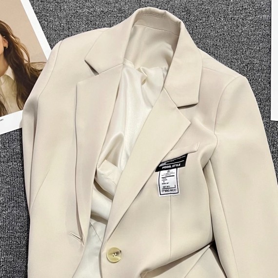 https://www.mint-storekr.com/products/blazer-2-lop-chuan-xin-b0021
