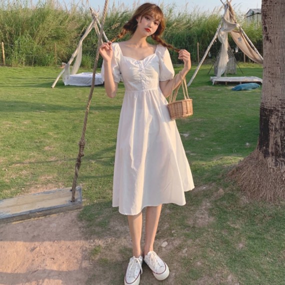 https://www.mint-storekr.com/products/vay-trang-co-v