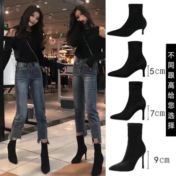 https://www.mint-storekr.com/products/giay-boot-got-nhon-s0016