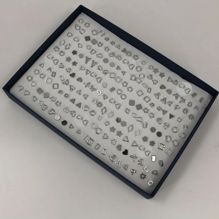 Hộp khuyên tai 100 đôi J0004