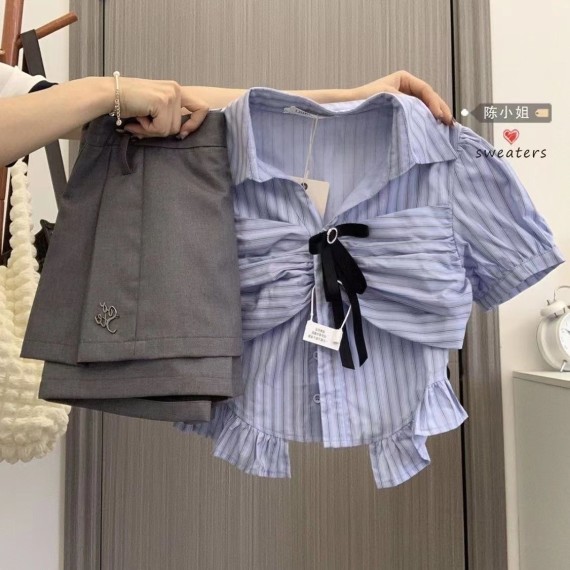 https://www.mint-storekr.com/products/set-xinh-0007