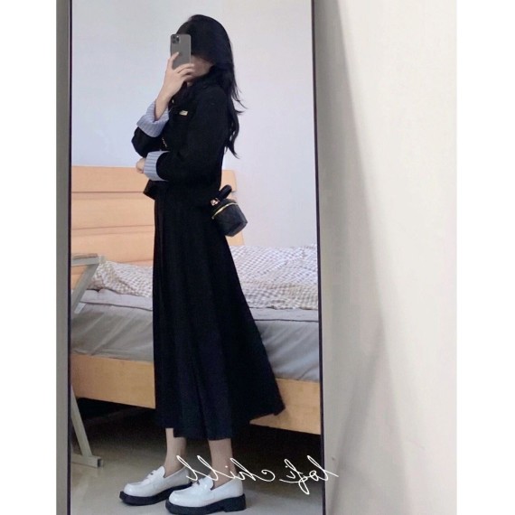https://www.mint-storekr.com/products/set-blazer-vay-xinh-sn0036