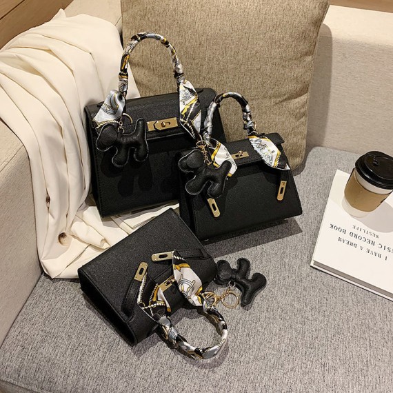 https://www.mint-storekr.com/products/tui-kem-phu-kien-t0016