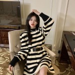 Váy len tặng kèm dây đai V0005