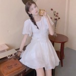 Váy trắng công chúa